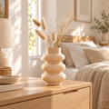 Beige vas för sovrummet